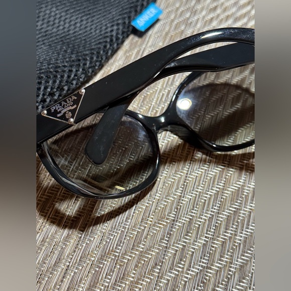 Prada sunglasses - Picture 7 of 15
